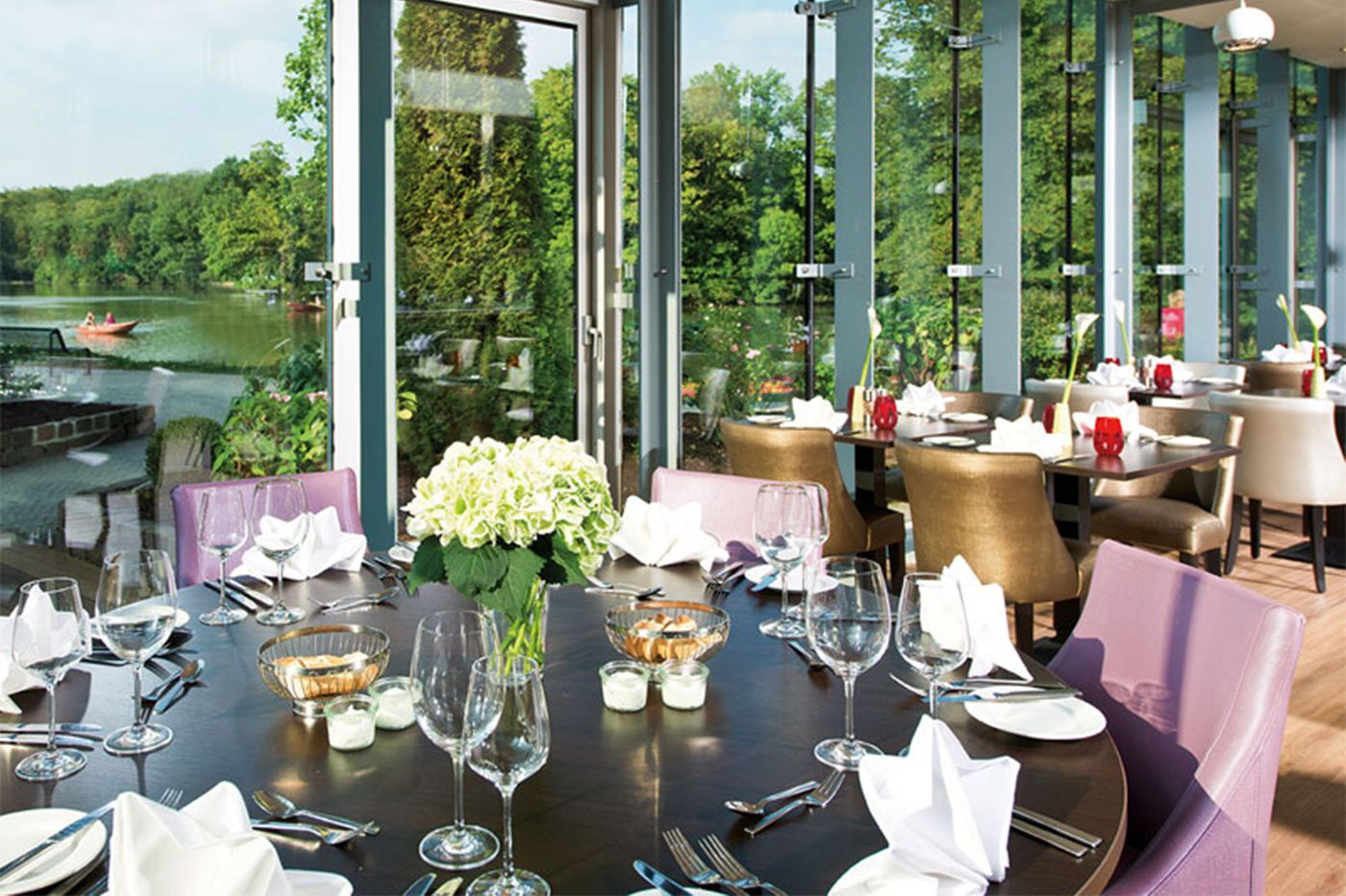 Leonardo-Royal-Hotel-Koeln-Am-Stadtwald-Restaurant-27