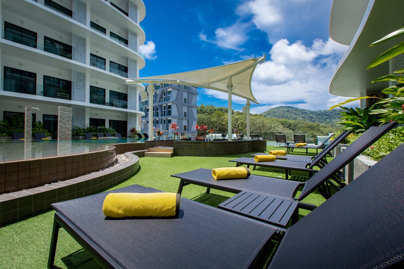 Utopia-Naiharn-Pool-8