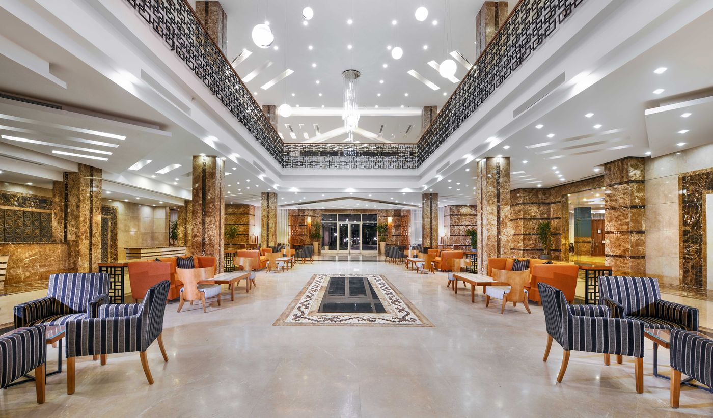 Sol y Mar Soma Beach  