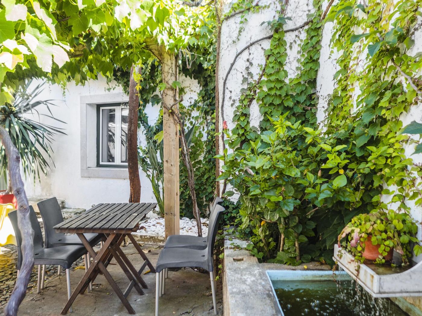 Casa Do Patio Bed & Breakfast-Portugal-Lisbon -Terrace-9