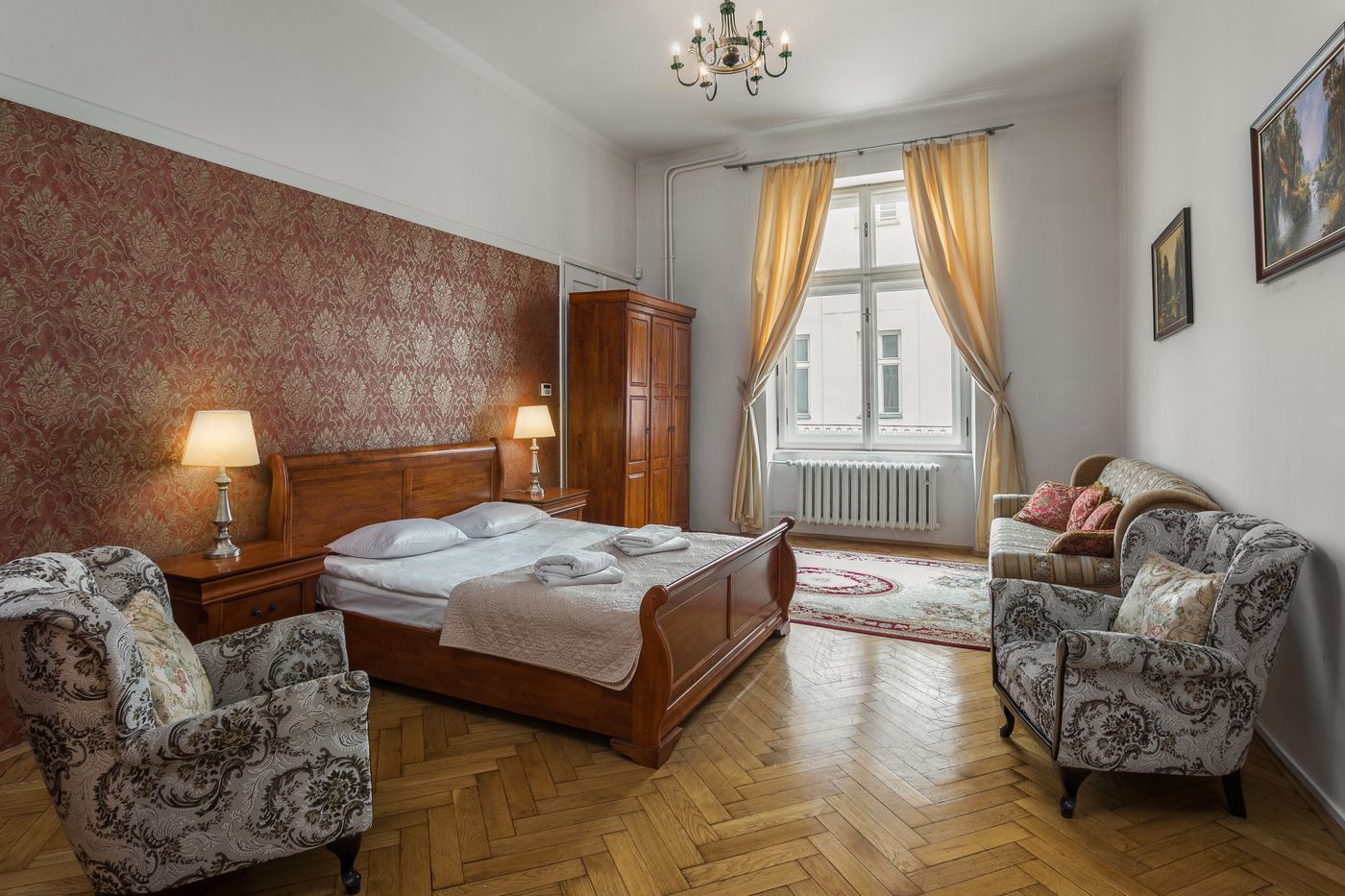 The-Spiski-Palace-Apartments-Room-8