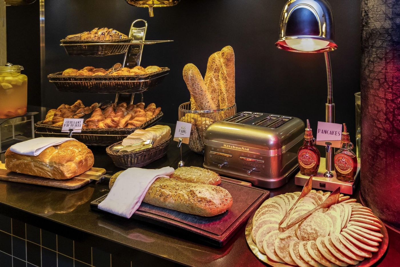 Ibis-Brussels-Centre-Chatelain-Restaurant-27