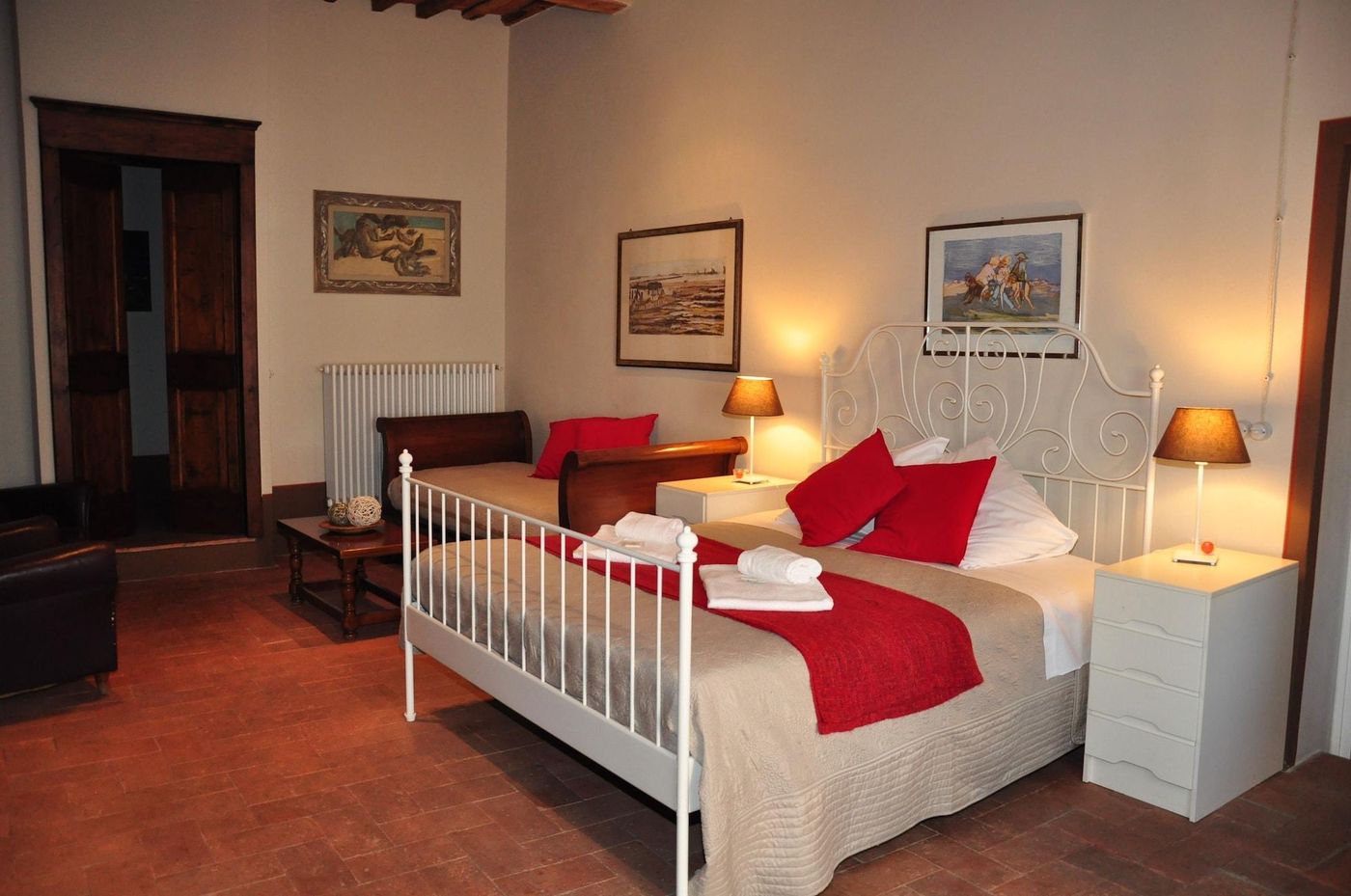 At-Home-Bed-And-Breakfast-Room-17