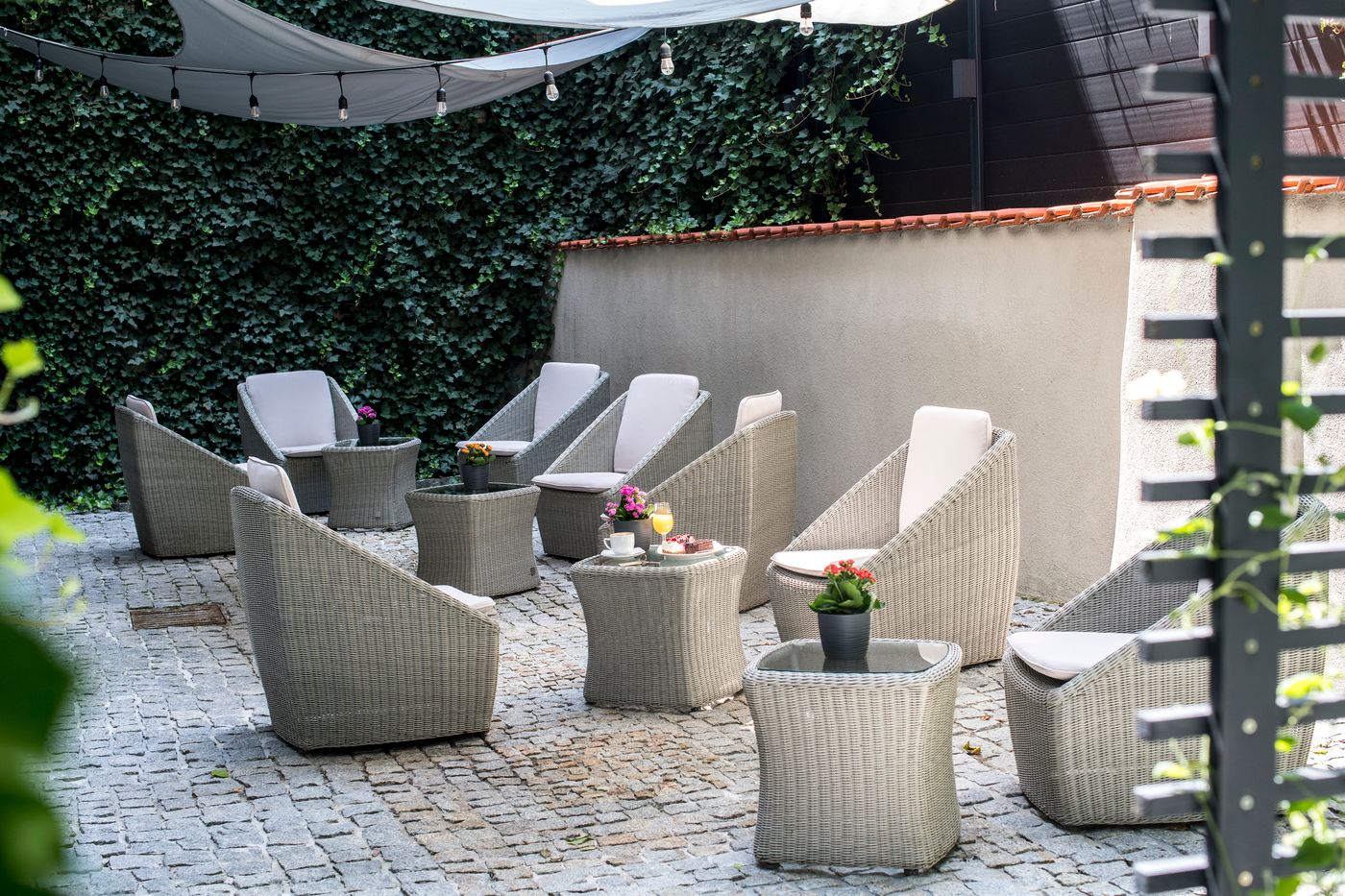 Portal-House-Apartments-Restaurant-64