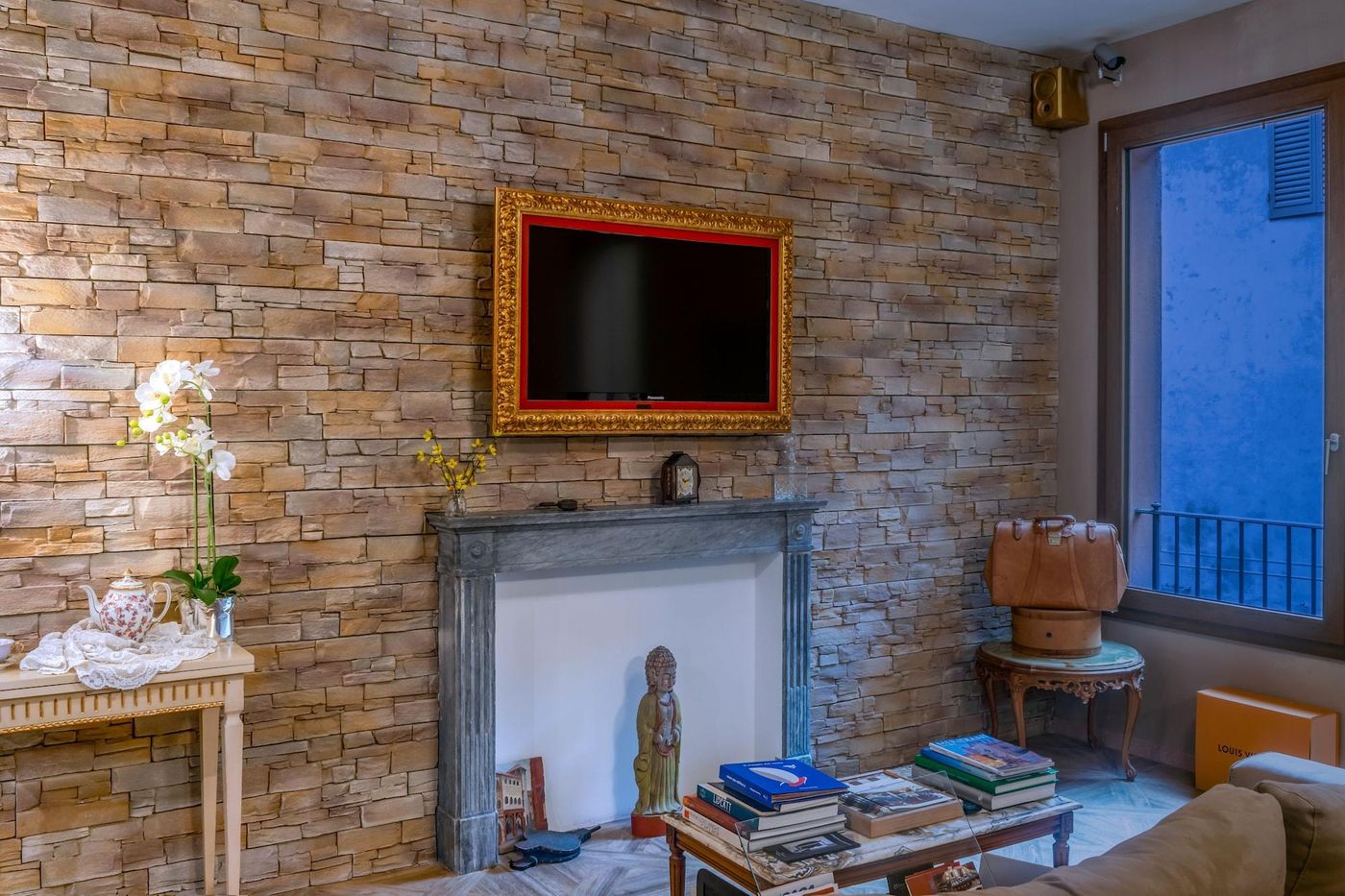 051 Suites - Italy - BOLOGNA - Lobby - 9