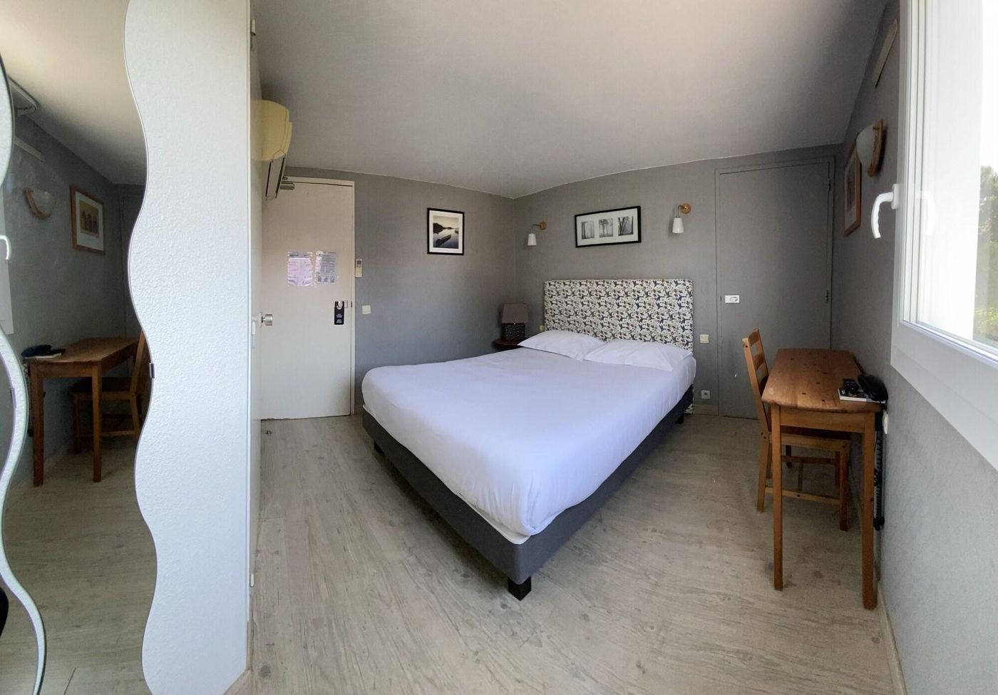 Le Sud Hotel - France - Mauguio - Room - 9