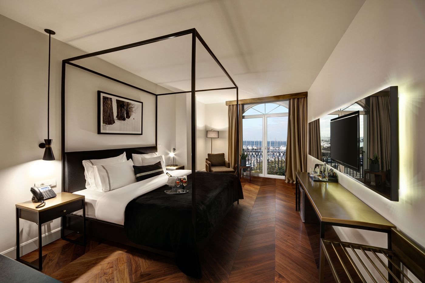 39-KalamIs-Marina-Hotel-Room-18