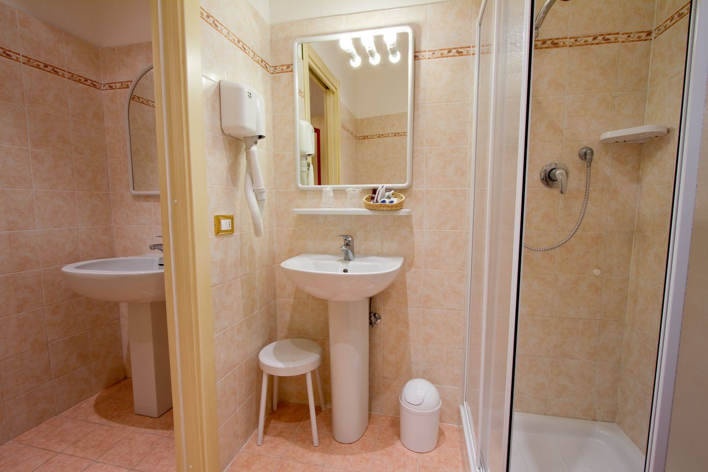 Hotel-Conterie-Room-35