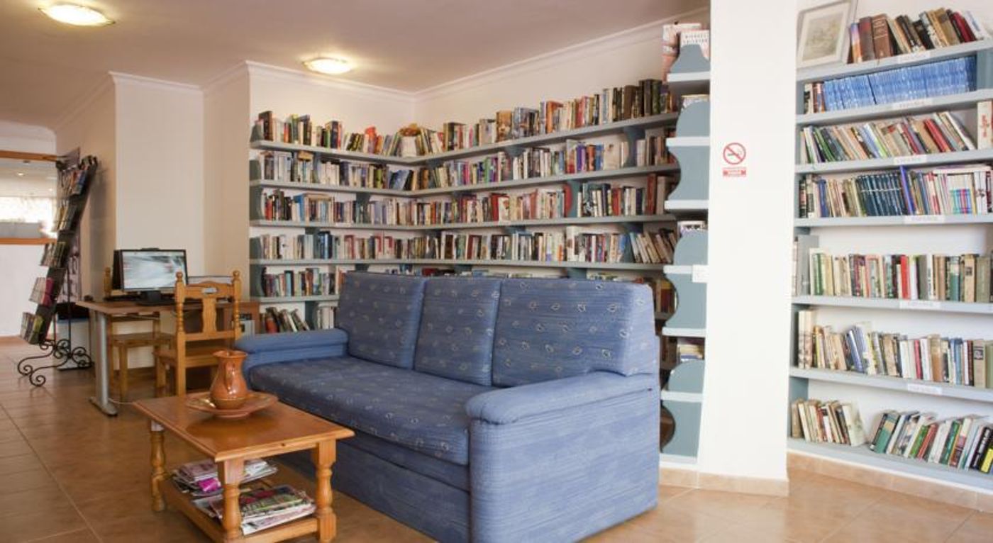 Apartamentos Palm Beach Club