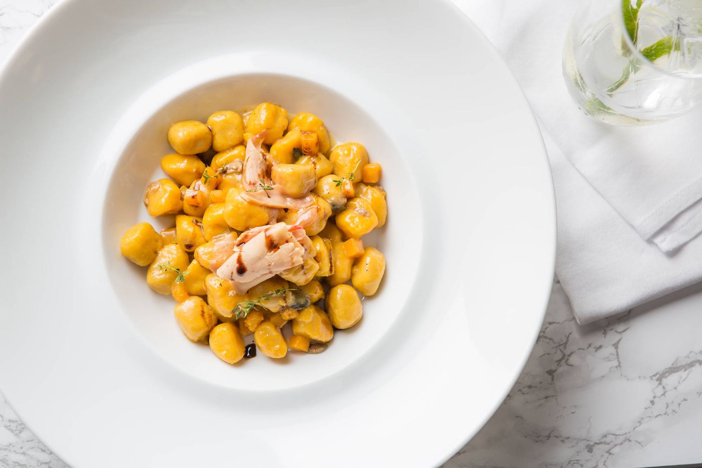 Jumeirah-Emirates-Towers-Restaurant-57