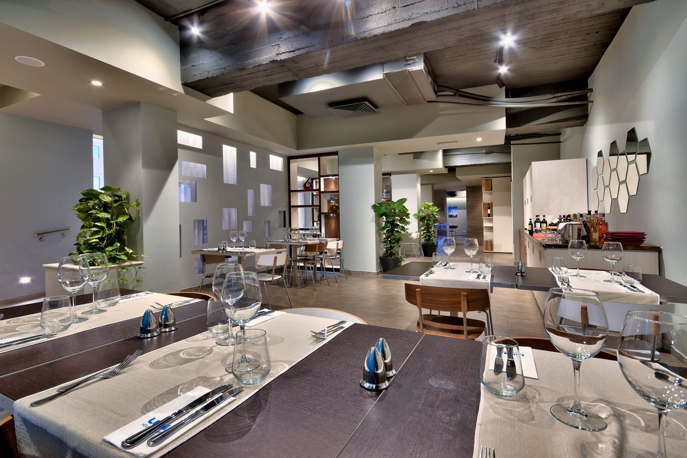 Luna-Holiday-Complex-Restaurant-52