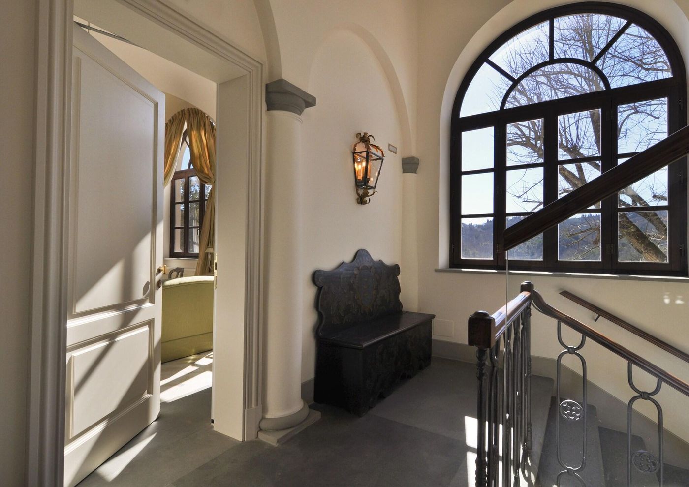 Eh-Villa-Dievole-Lobby-8