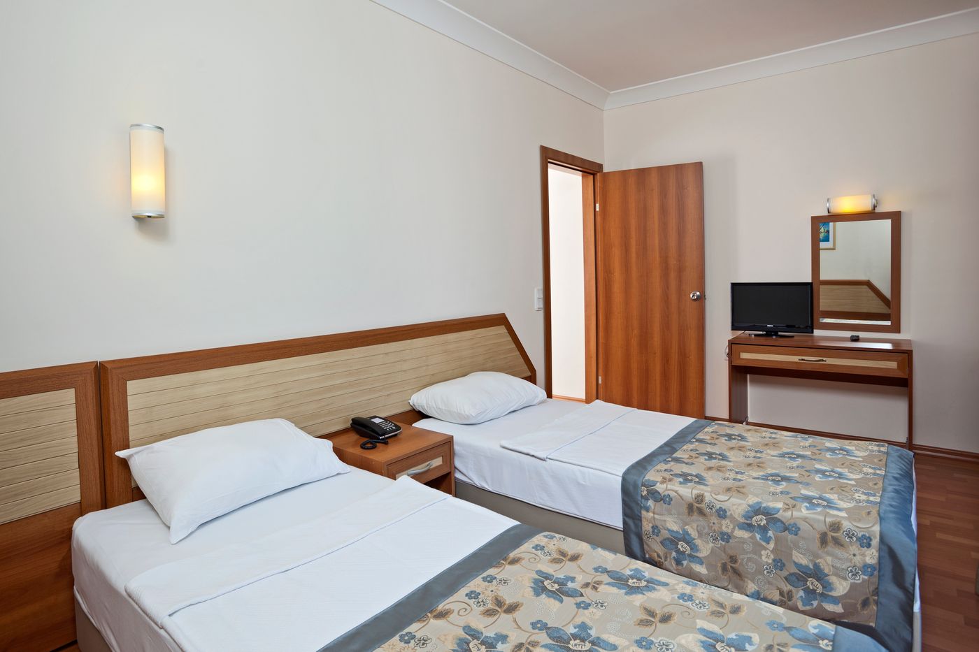 Titan-Garden-Hotel-Room-21