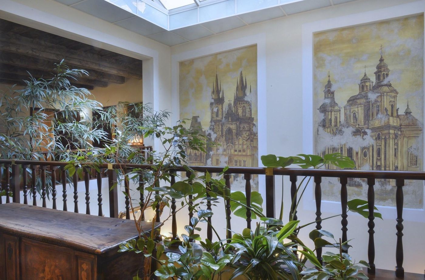 Grand-hotel-Praha-Lobby-5