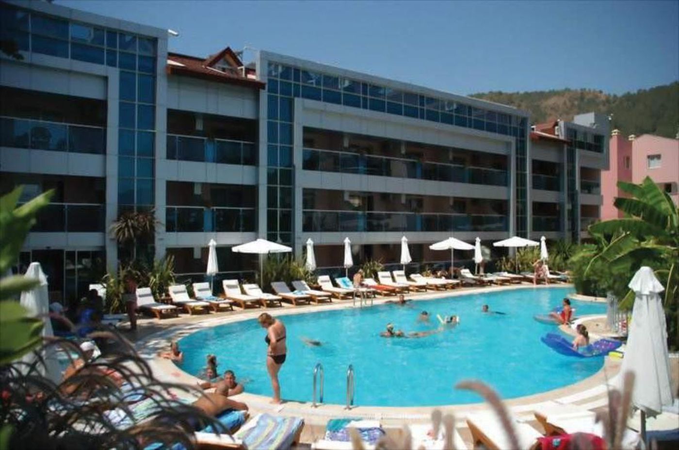 Faber-Apart-Hotel-Pool-10