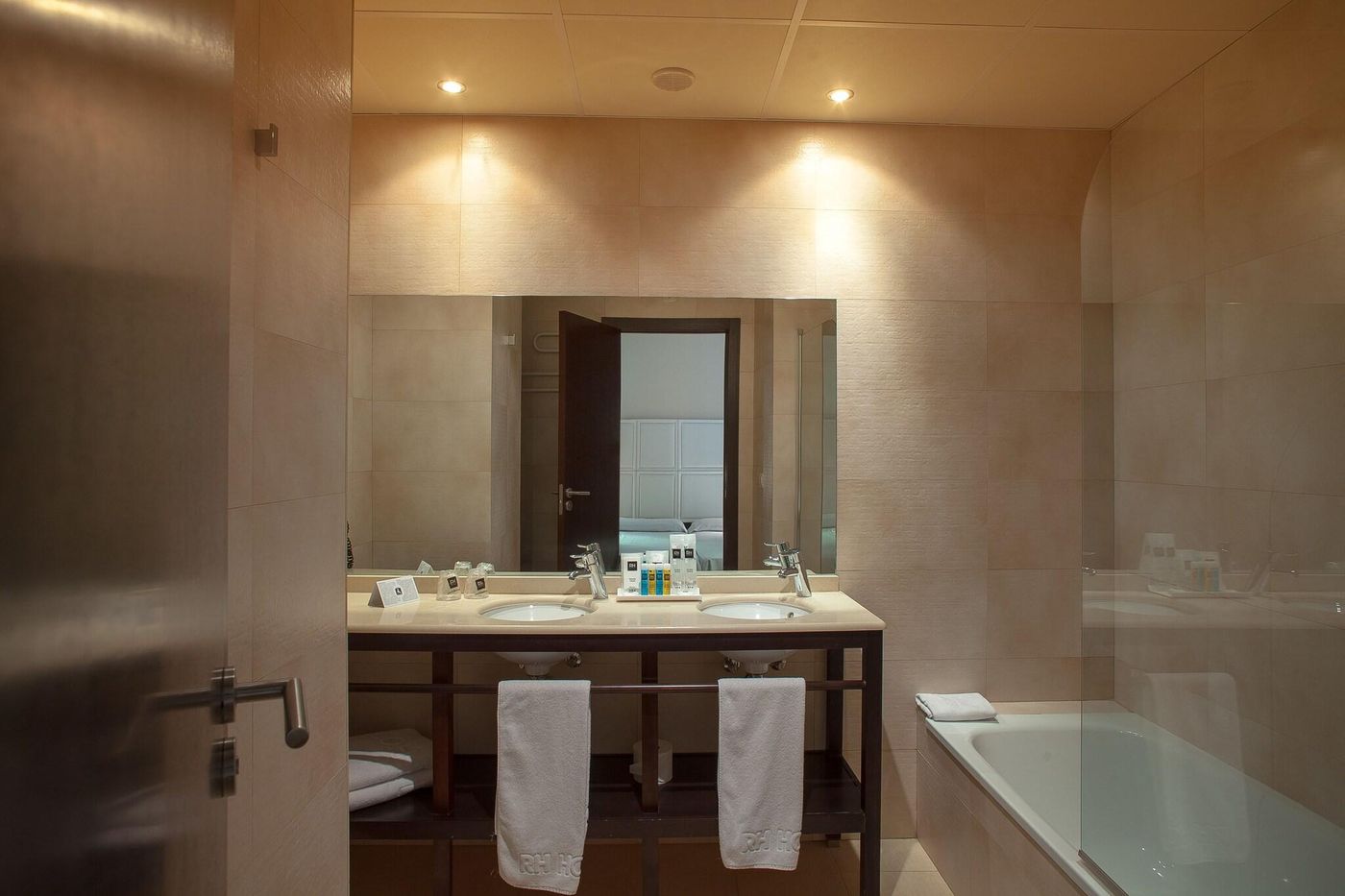 RH-Don-Carlos-Room-17