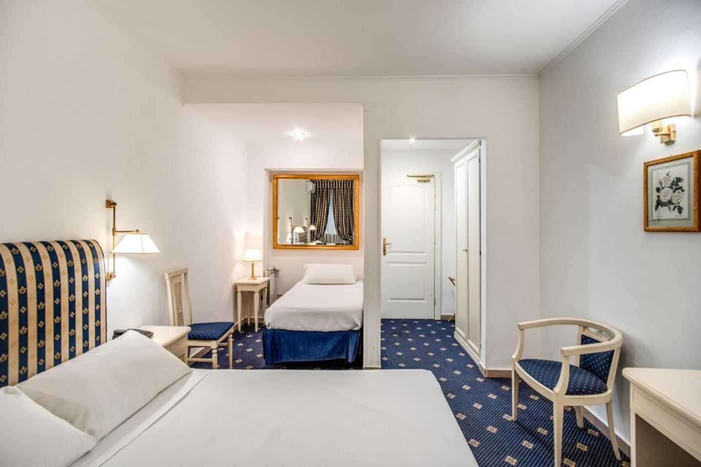 Hotel-Napoleon-Room-1