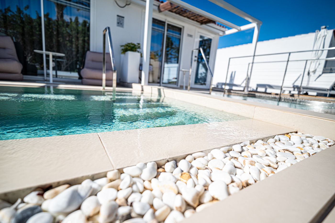 HL-Miraflor-Suites-Room-13