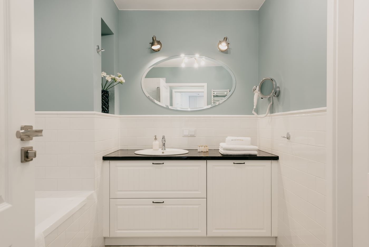 EXCLUSIVE Aparthotel Wrocław-Poland-Wroclaw-Room-7