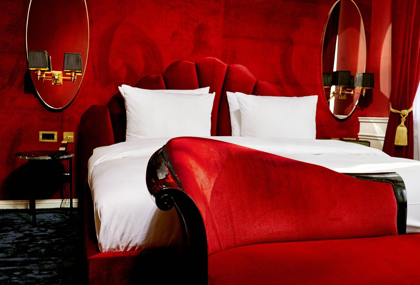 Provocateur--Berlin--A-Member-Of-Design-Hotels-Room-26