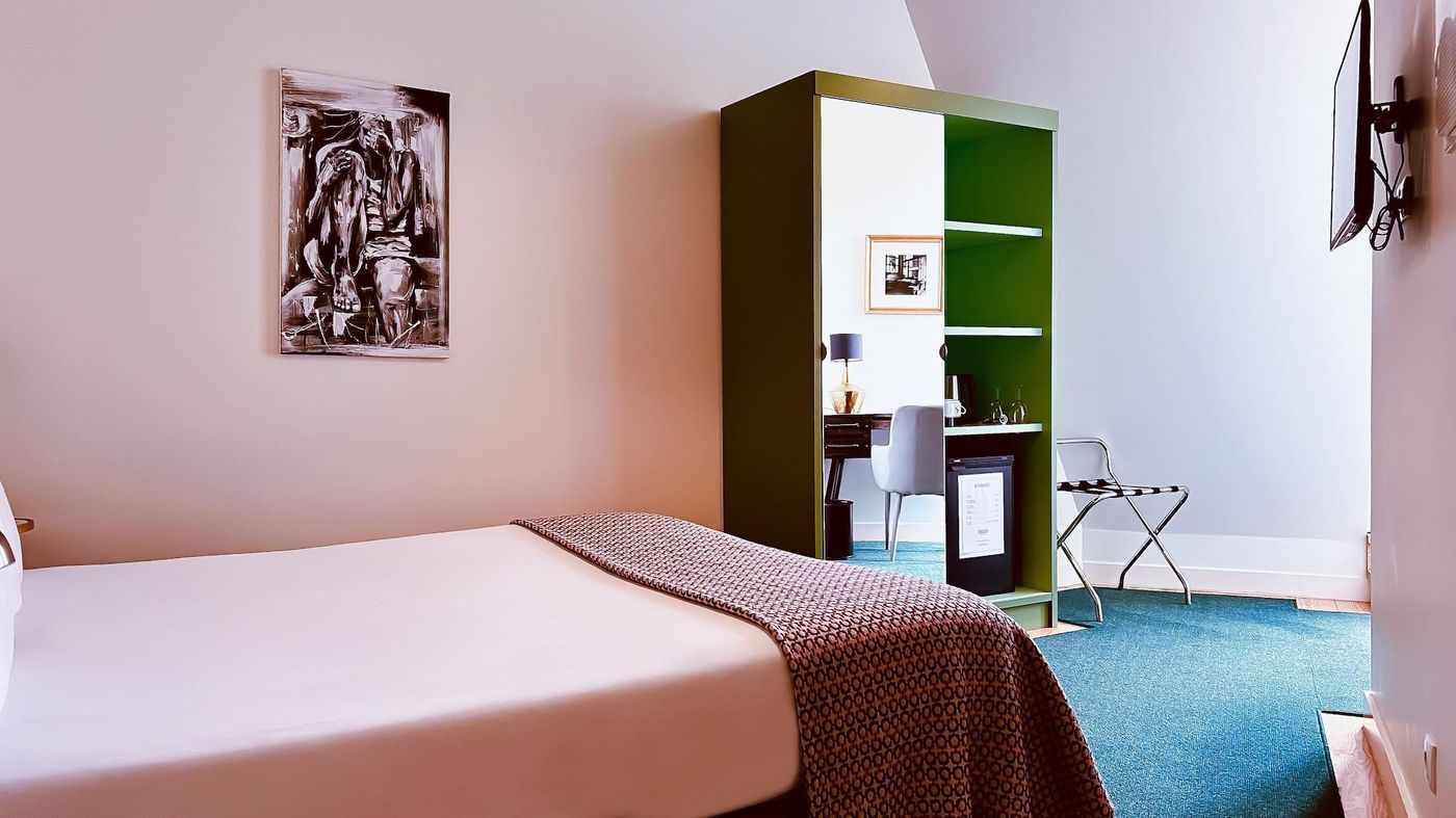 Monte-Belvedere-Hotel-By-Shiadu-Room-22