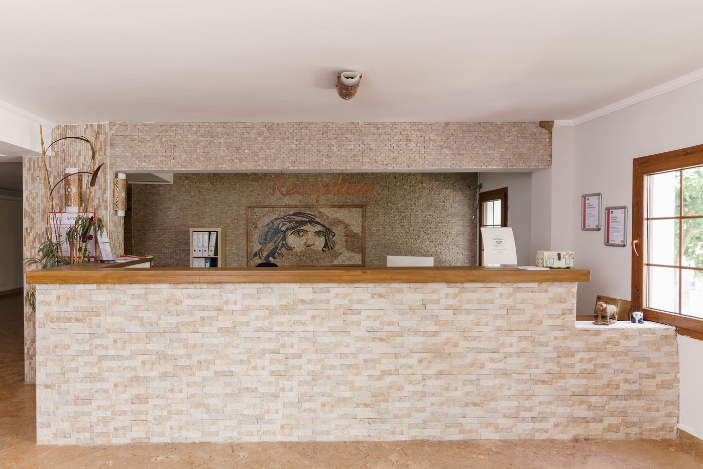 Bitez-Han-Hotel-Lobby-33