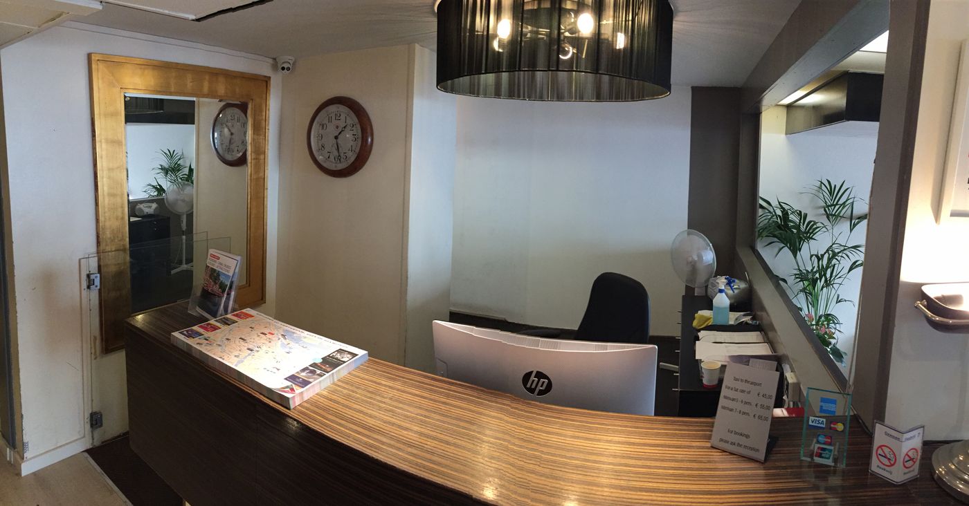 France-Hotel-Lobby-3