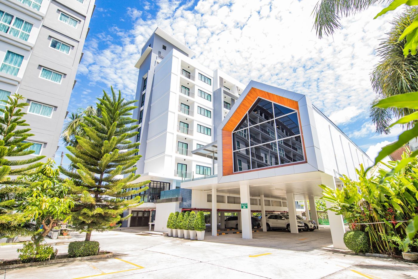 Phavina Grand Boutique by ZUZU-Thailand-Rayong-General view-6