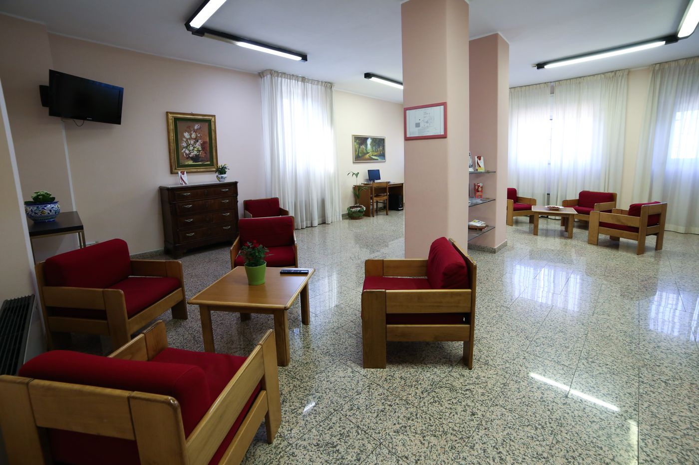 Villa-Mater-Lobby-29