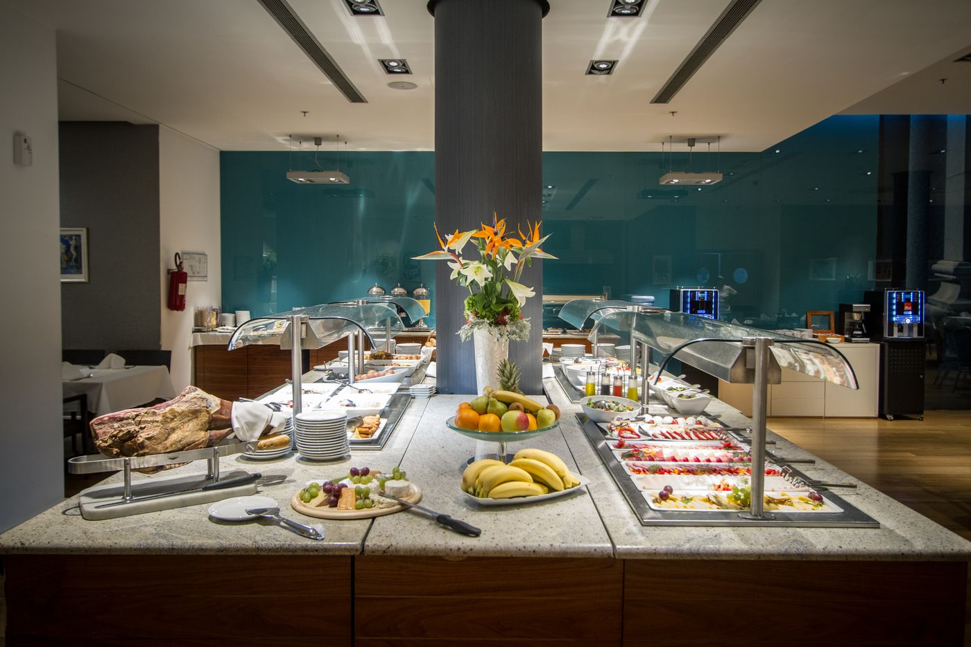 Atrium-Restaurant-38