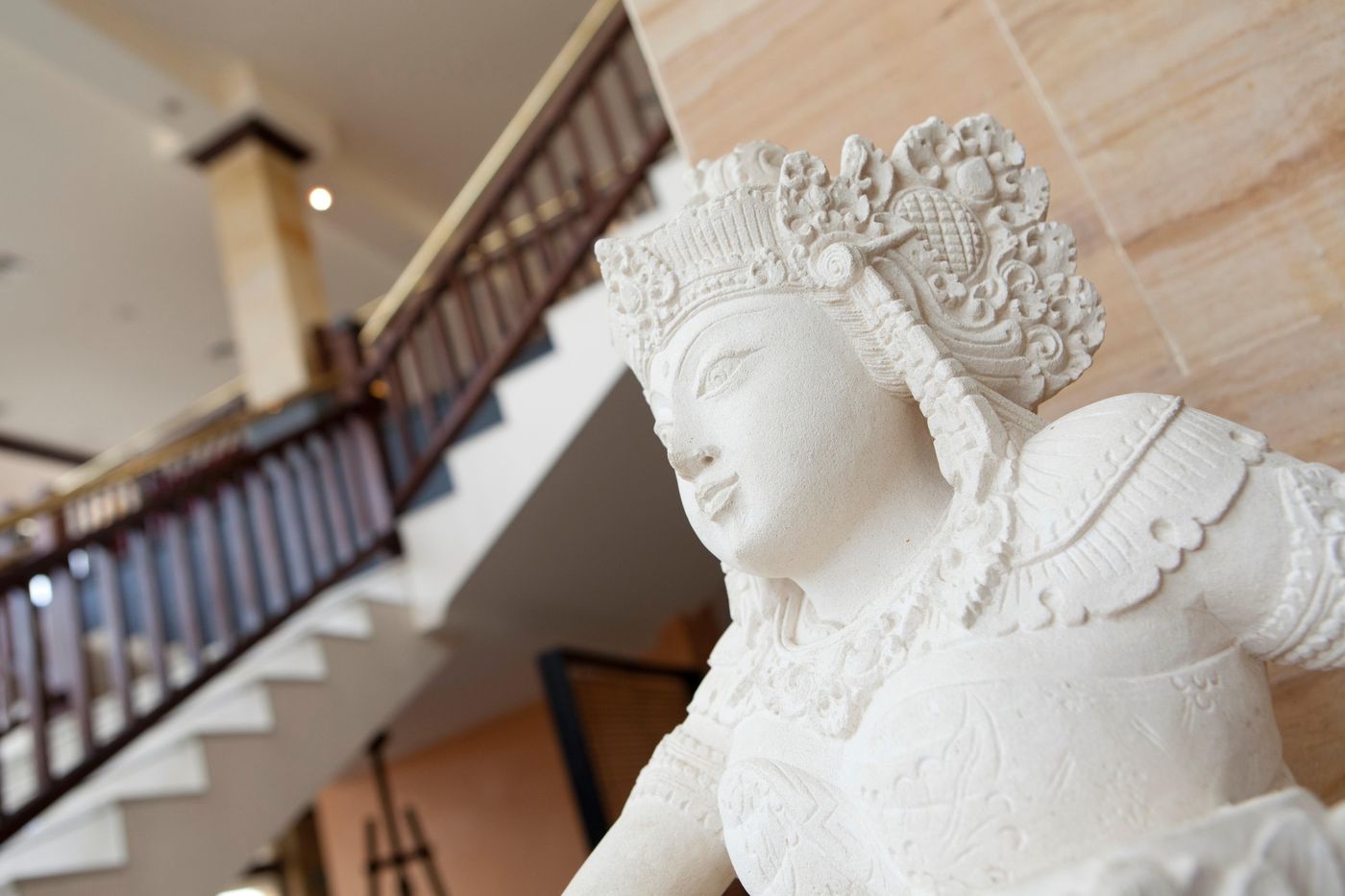 Regency-Country-Club-Lobby-57