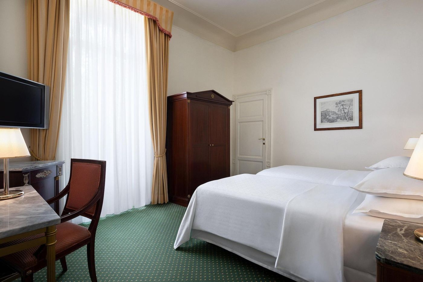 Sheraton-Diana-Majestic-Room-32