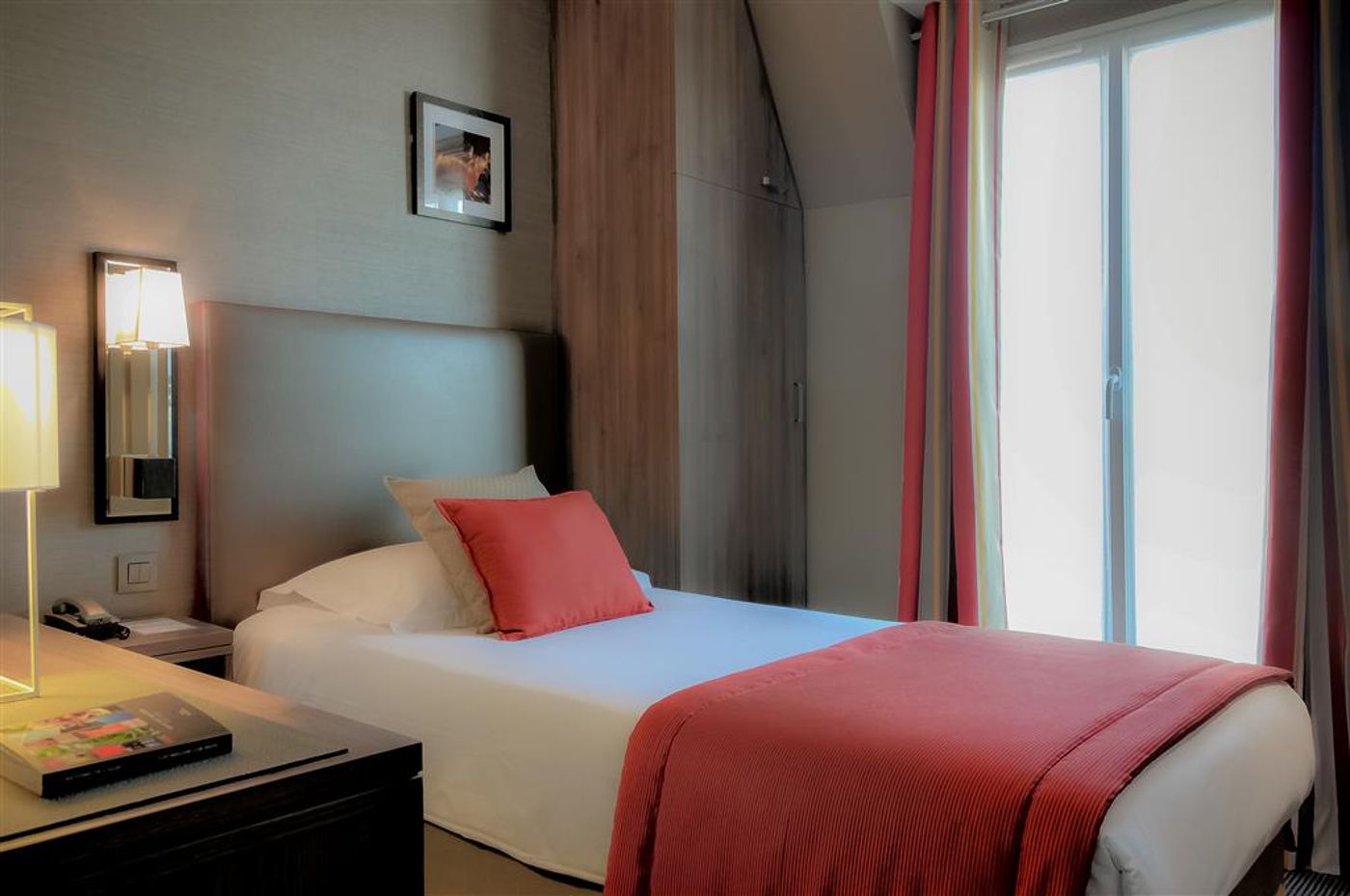 Hotel-Marais-Bastille-Room-25