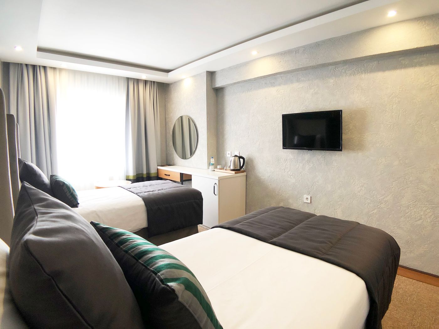 Carlton-Hotel-Istanbul-Room-2