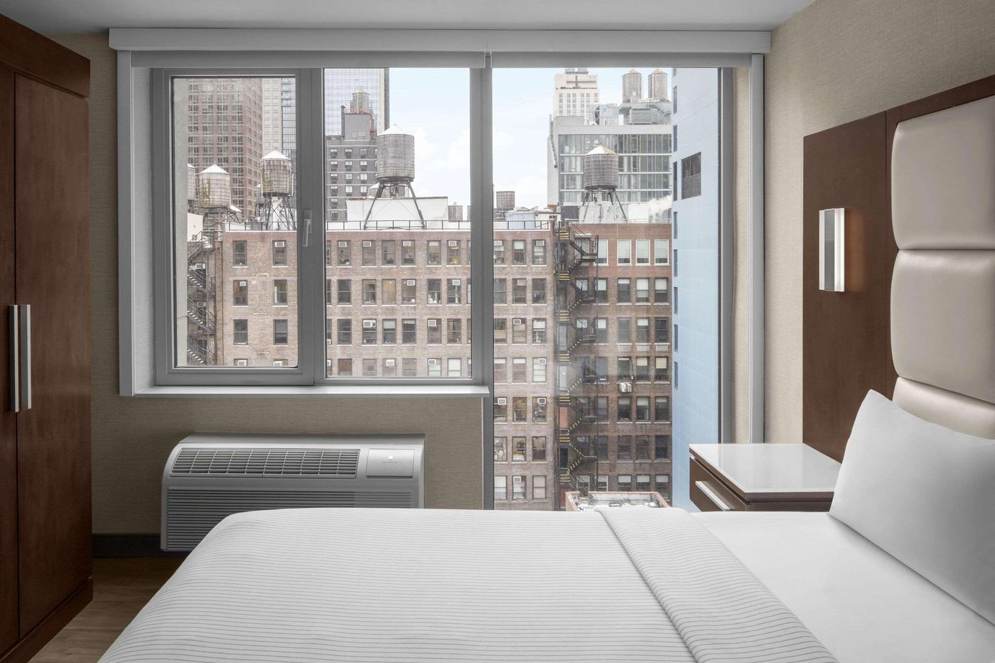 Cambria-Suites-Chelsea-Room-25