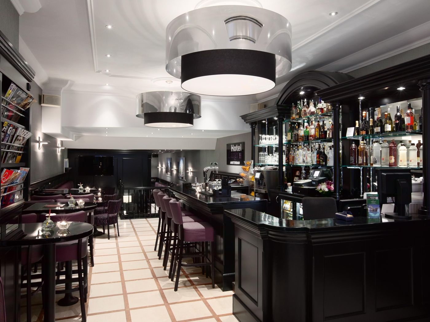 Luxer-Netherlands-Amsterdam-Lobby-2