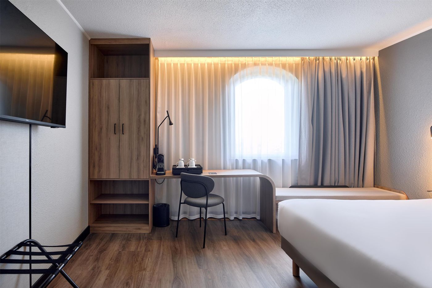 Campanile-Krakow-Old-Town-Room-36