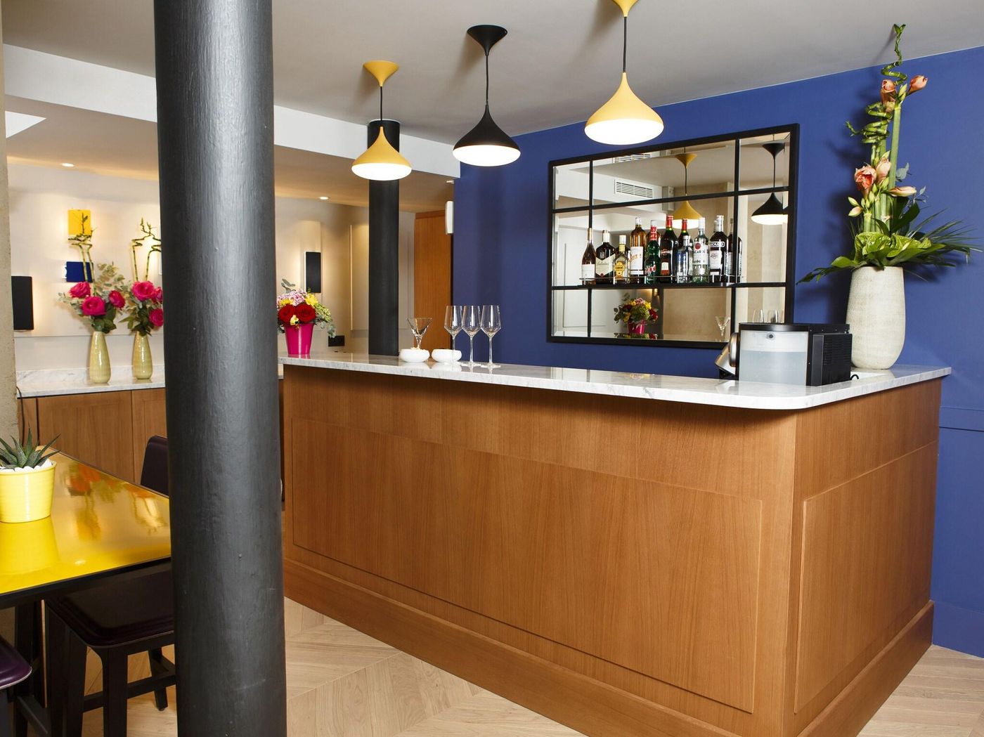 Hotel-Les-Matins-de-Paris-Bar-7