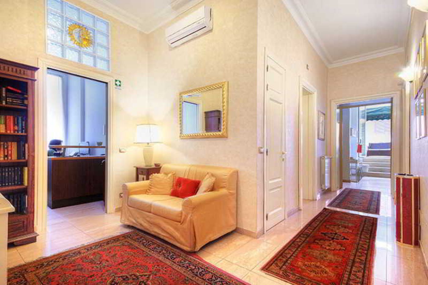 Roman Terrace-Italy-ROME-Lobby-5