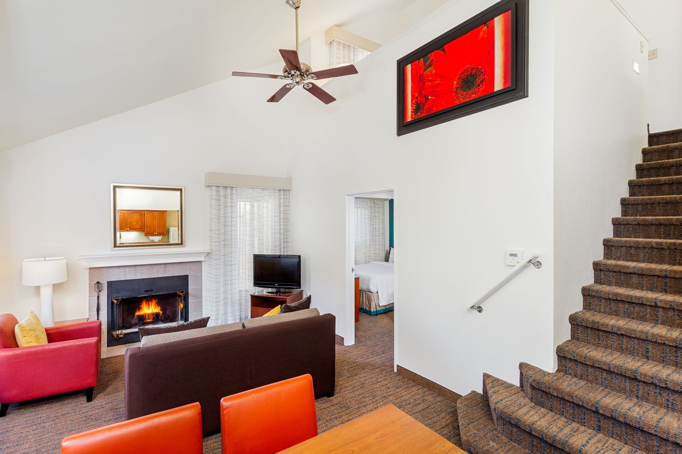 Clementine-Hotel---Suites-Anaheim-Room-17