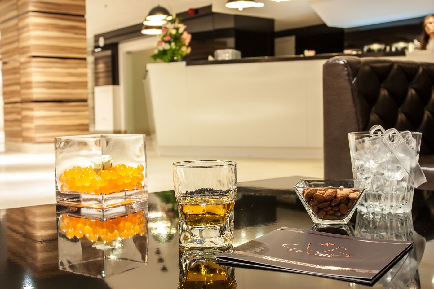 International-Hotel-Casino---Tower-Suites-Bar-42