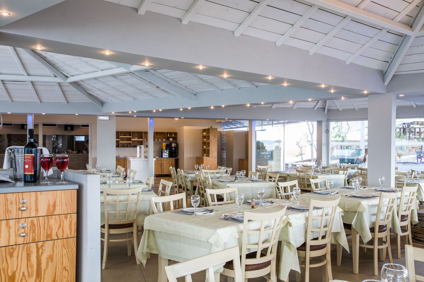 Coral-Blue-Beach-Restaurant-49
