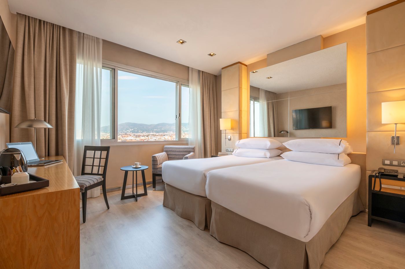Hesperia Presidente-Spain-BARCELONA-Room-9