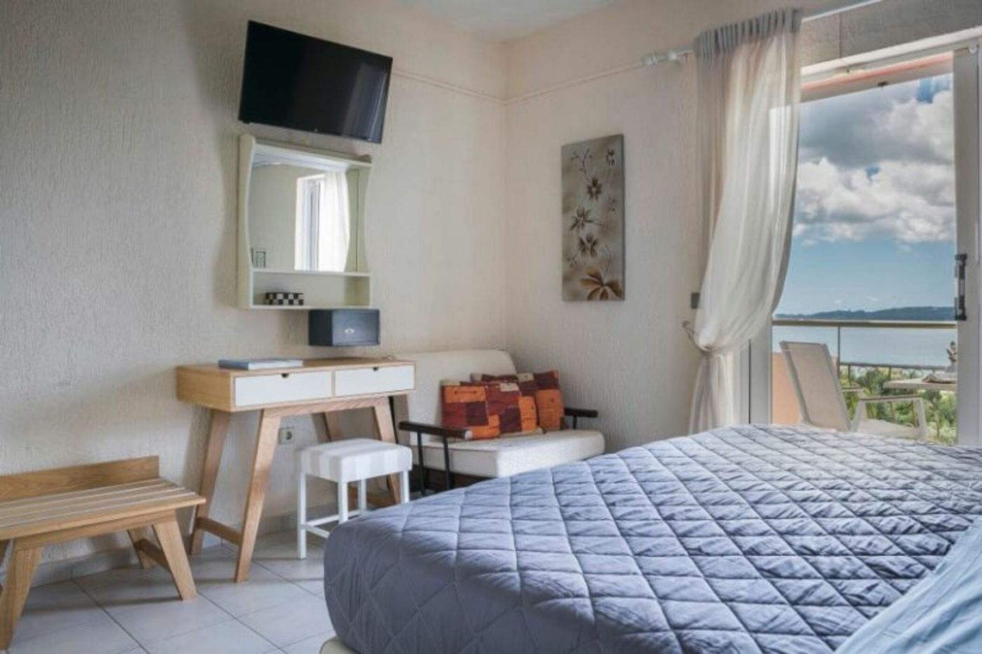 Panorama-Fanari-Studios---Apartments-Room-26