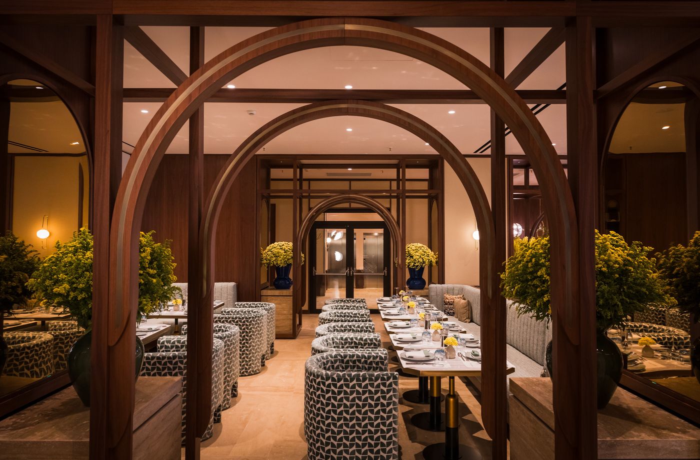 Mitsis N'u Piraeus Port