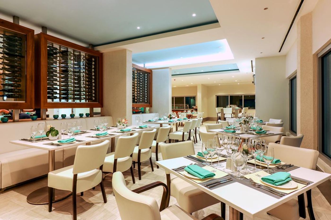 Curio Collection by Hilton Harbor Club