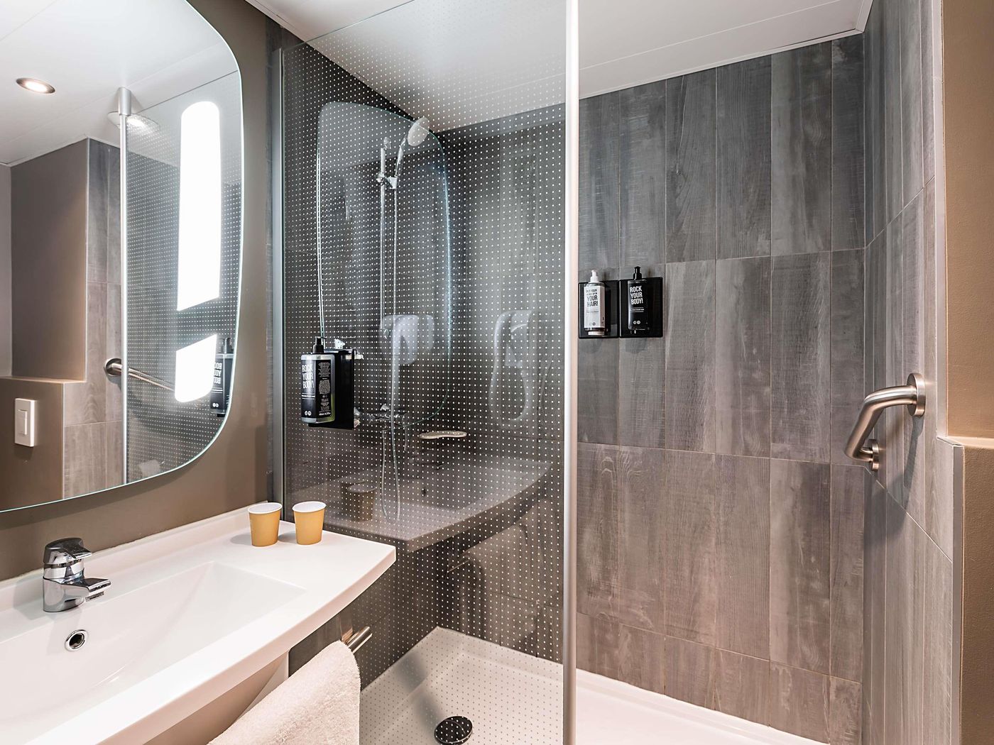 Ibis-Lisboa-Liberdade-Room-36