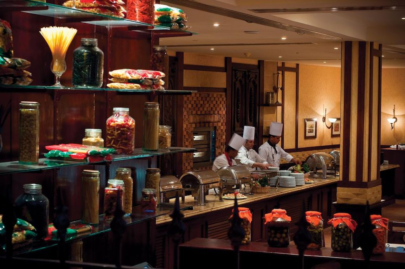 Amwaj-Oyoun-Resort---Spa-Restaurant-48