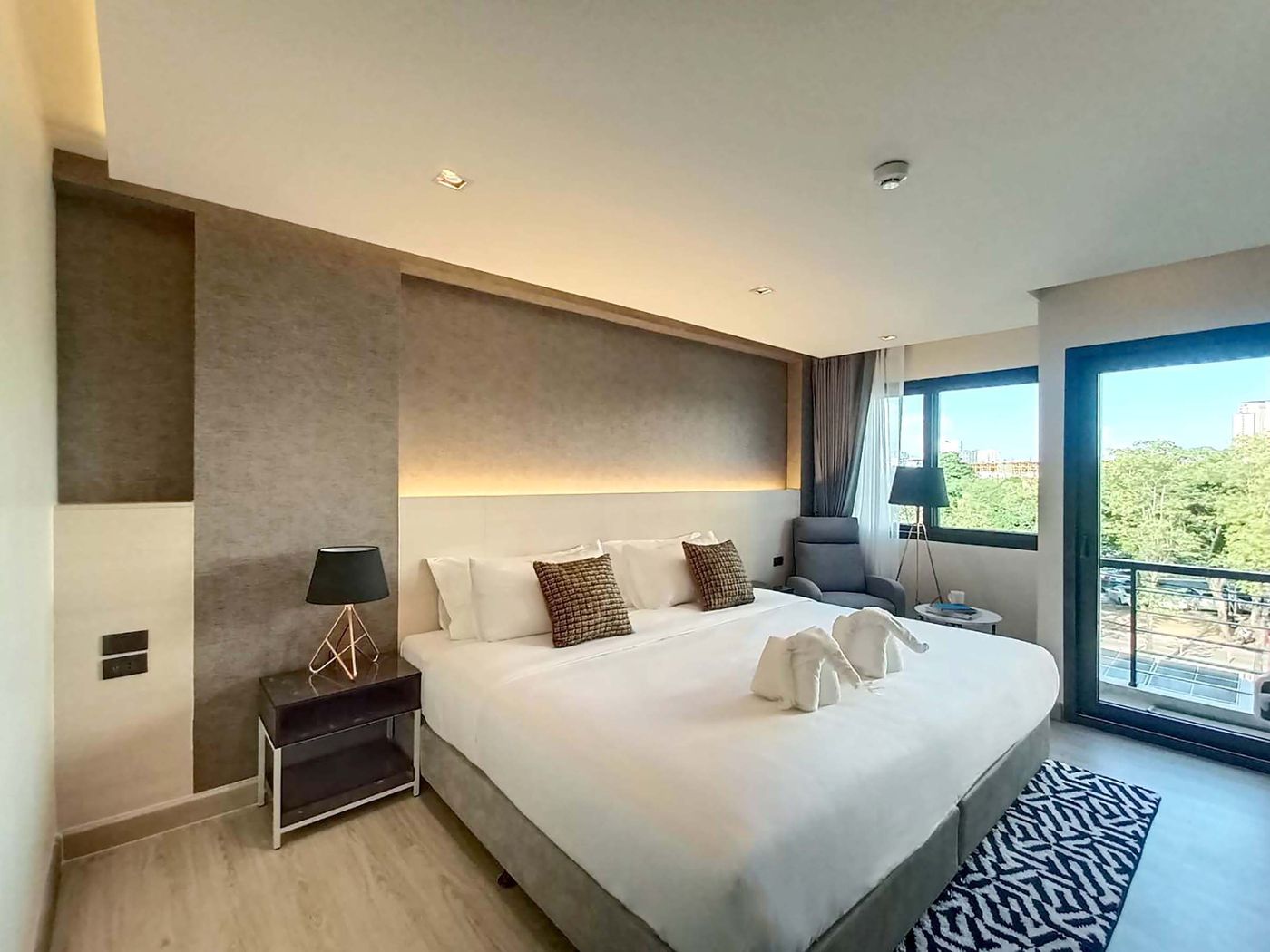 The-9-Residence-Hotel-Room-28