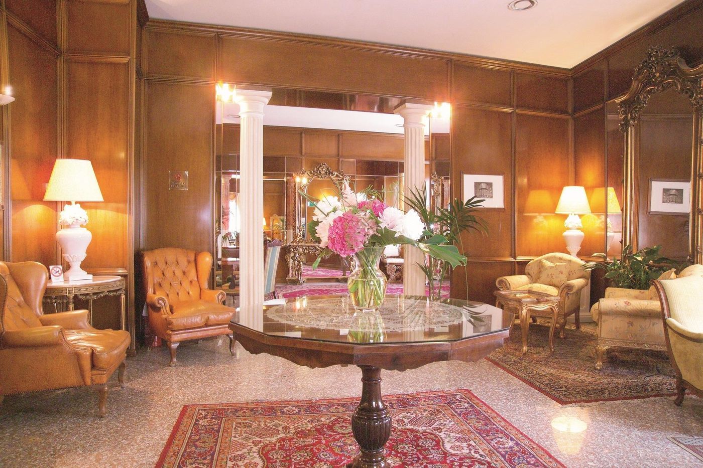Colonna-Palace-Lobby-15